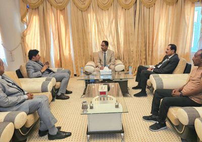 باعوم يناقش مع بن جبهه وضع القطاع النفطي في وادي حضرموت