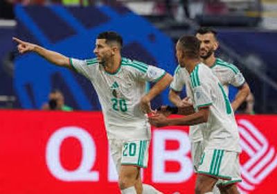 الجزائر تنتزع صدارة مجموعتها بالفوز على العراق في كأس العرب