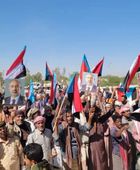 أبناء المناطق الغربية بوادي حضرموت يتظاهرون دعماً للقوات الجنوبية