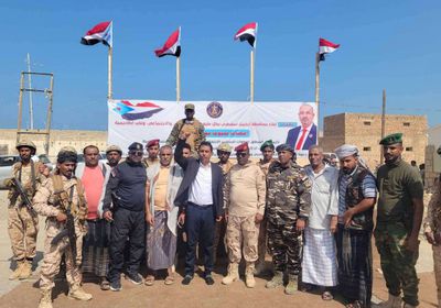 أبناء سقطرى يواصلون الاعتصام لليوم الثالث للمطالبة بدولة الجنوب العربي 