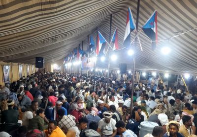 أبناء وادي حضرموت يواصلون اعتصامهم بسيئون لليوم الرابع