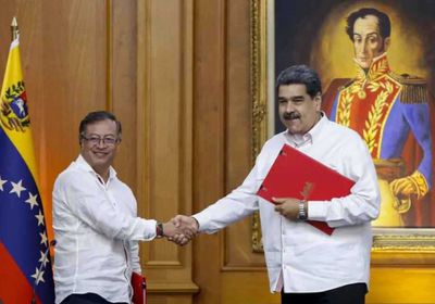 رئيس كولومبيا يدعو إلى رفع جميع العقوبات عن فنزويلا