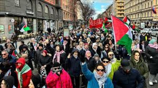 احتجاجات ضد إسرائيل وأمريكا في السويد