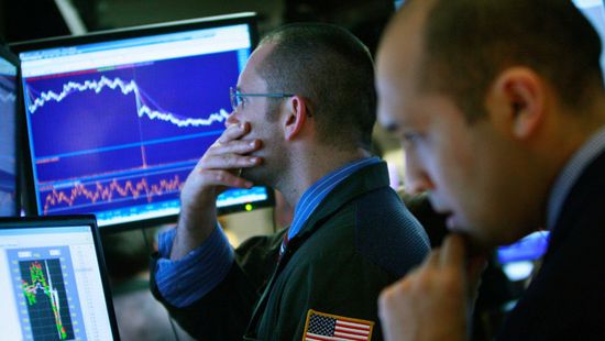 المؤشرات الصينية تغلق على تراجع بعد تقييم المؤتمر الاقتصادي