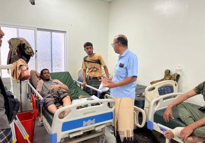 وفد انتقالي وادي حضرموت يطمئن على جرحى القوات الجنوبية