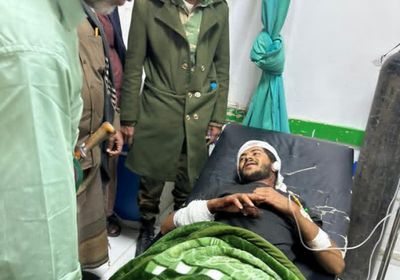 الجفري ولمروق يتفقدان جرحى القوات الجنوبية في مستشفى بن زايد بعتق