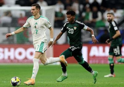 منتخب الإمارات يواصل تألقه في كأس العرب 2025 بتخطيه الجزائر في مباراة مثيرة