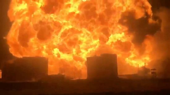 انفجار غاز هائل يضرب حيًا سكنيًا بولاية كاليفورنيا