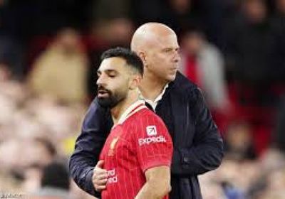 صلاح يشارك بديلًا أمام برايتون وسط غموض حول مستقبله في أنفيلد