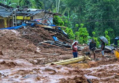 حصيلة الفيضانات في إندونيسيا تتخطى ألف قتيل