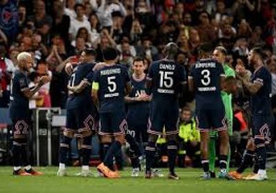 سان جيرمان ينتزع الصدارة بفوز صعب على ميتز متذيل الترتيب