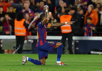 رافينيا يقود برشلونة للفوز على أوساسونا بالدوري الإسباني