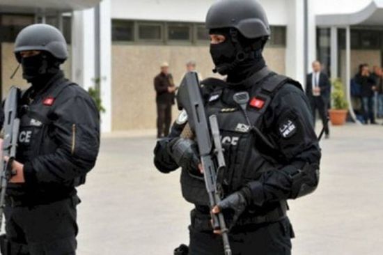 اشتباكات بين الشرطة التونسية وشبان في القيروان بعد وفاة رجل