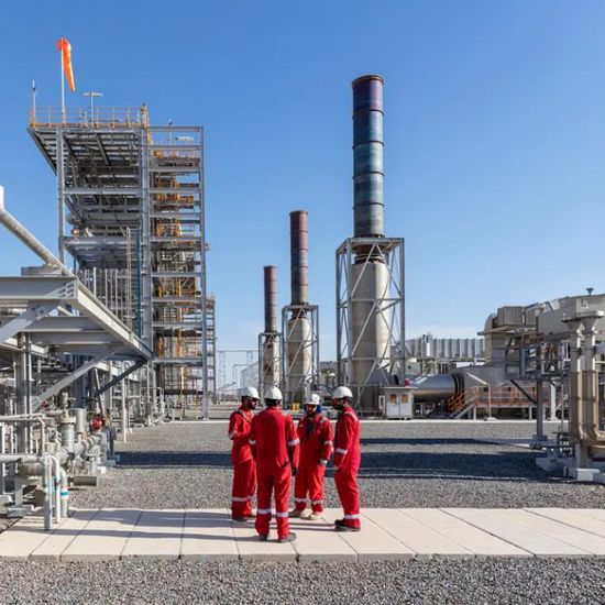 ارتفاع طفيف في صادرات وإنتاج النفط العُماني