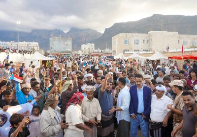 حشود غفيرة في حديبو تطالب بإعلان دولة الجنوب العربي