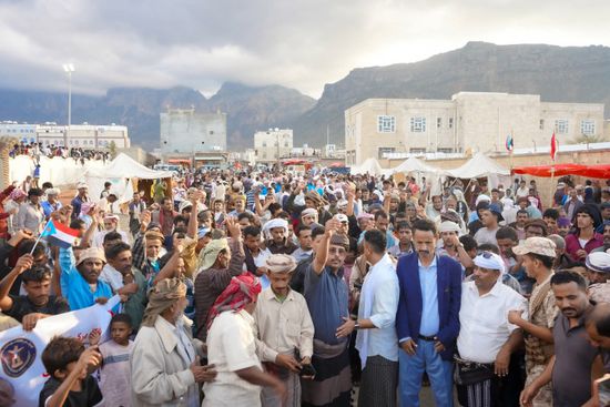 حشود غفيرة في حديبو تطالب بإعلان دولة الجنوب العربي
