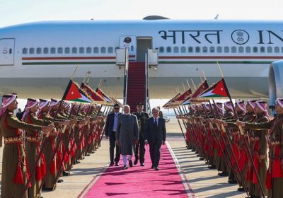 رئيس الوزراء الهندي يصل إلى الأردن