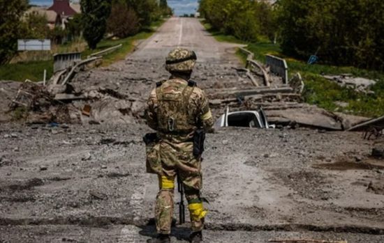 واشنطن تطالب أوكرانيا بالتخلي عن دونباس