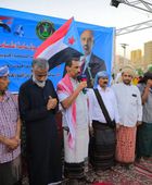 وفد من أبناء سقطرى يصل إلى ساحة اعتصام المكلا