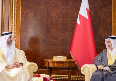 نائب رئيس وزراء البحرين يستقبل وفداً حكومياً إماراتياً