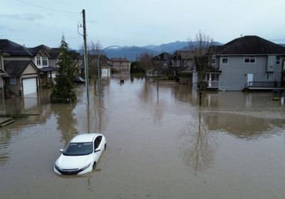 أمطار غزيرة تجتاح المنطقة الشمالية الغربية بأمريكا