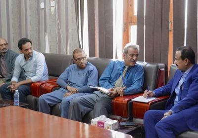 بن الوزير يوجه بتحسين الخدمات الطبية في مستشفى شبوة العام