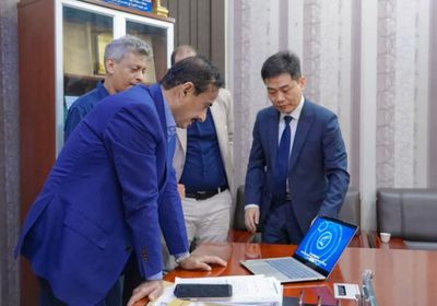 محافظ شبوة يبحث أوجه التعاون مع "لونغشيانغ" الصينية