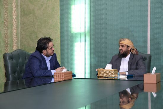 المحرّمي يبحث سبل تطوير شبكات نقل وتوزيع الكهرباء