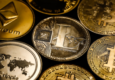 العملات المشفرة تتراجع قبيل بيانات سوق العمل الأمريكي