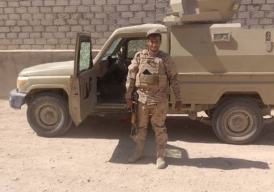 مواطن يُسَلِّم سيارة عسكرية للقوات المسلحة الجنوبية ويحظى بإشادة القيادة