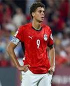 برشلونة يشيد بموهبة مهاجم الأهلي المصري