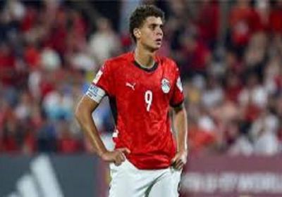 برشلونة يشيد بموهبة مهاجم الأهلي المصري