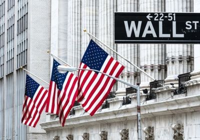 مؤشرات الأسهم الأمريكية تغلق على أداء متباين