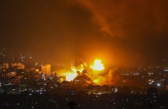 جيش الاحتلال يكثف غاراته على المناطق الشرقية من غزة