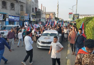 حشود جماهيرية من أبناء دار سعد تطالب بإعلان استقلال الجنوب