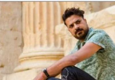 مصطفى أبو سريع يعلن انفصاله عن زوجته عبر فيسبوك: "ستظل علاقة مودة ورحمة"