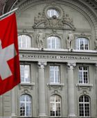 البنك الوطني السويسري يثبت سعر الفائدة عند صفر