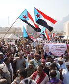 أبناء سقطرى يواصلون الاعتصام للمطالبة بإعلان دولة الجنوب