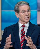 وزير الخزانة الأمريكي يقترح "تغييراً جذرياً" في نهج التنظيم المالي