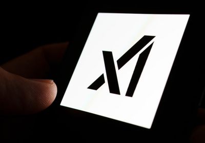 "إكس إيه آي" تدخل بشراكة مع السلفادور لدمج "جروك" في المدارس