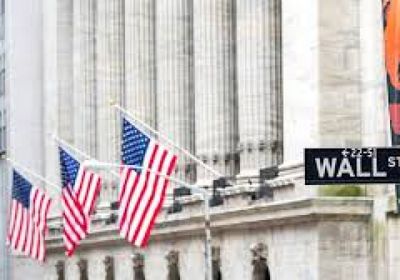 بنوك وول ستريت تتوقع تراجع الدولار الأمريكي في 2026