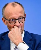 المستشار الألماني: ندرس نشر قوات ألمانية لدعم أمن أوكرانيا