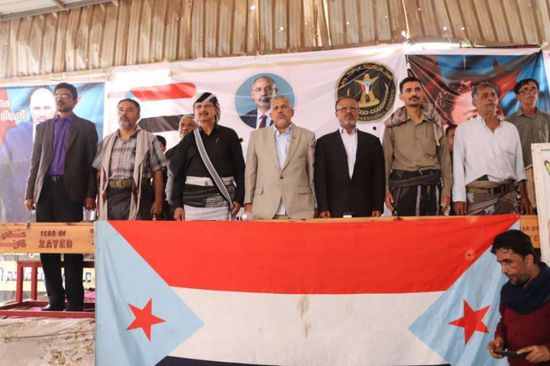 توافد جماهير دلتا أبين لمخيم الاعتصام المفتوح بمدينة زنجبار