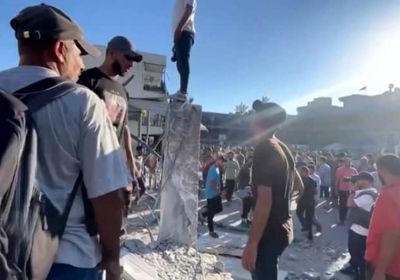 تشييع ستة أشخاص قضوا بقصف إسرائيلي على مدرسة للنازحين في غزة