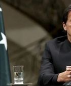 محكمة باكستانية تقضي بالسجن 17 عاماً لعمران خان وزوجته