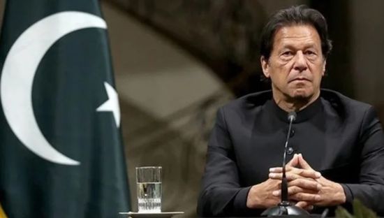 محكمة باكستانية تقضي بالسجن 17 عاماً لعمران خان وزوجته