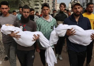 بدء انتشال جثامين 55 فلسطينياً بمدينة خان يونس