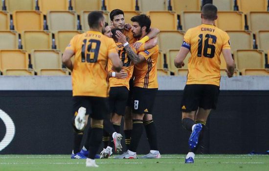 ولفرهامبتون يعادل الرقم القياسي لأطول بداية موسم بالدوري الإنجليزي دون فوز