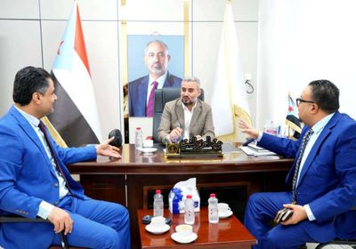 الشيخ يثمن الموقف الوطني لقيادات وكوادر وزارة الإعلام