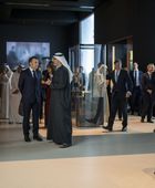 يرافقه ولي عهد أبوظبي.. الرئيس الفرنسي يزور متحف زايد الوطني